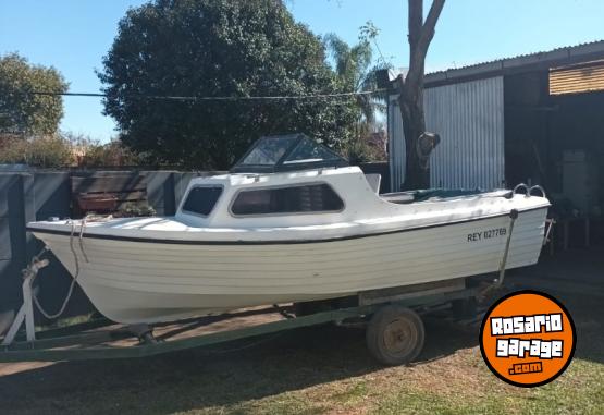 Embarcaciones - Pilotina sin motor liquido - En Venta