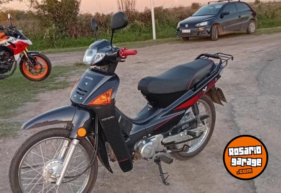 Motos - Motomel Motomel Dlx 2024 Nafta 3100Km - En Venta