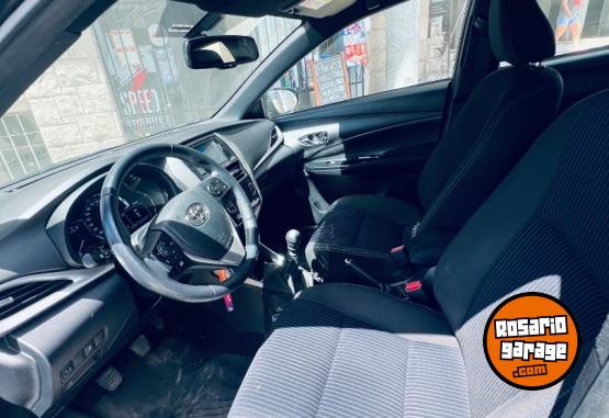 Autos - Toyota Yaris XLS 2019 Nafta 70000Km - En Venta
