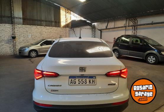 Autos - Fiat Cronos 2024 Nafta 25000Km - En Venta