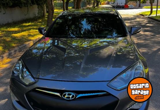 Autos - Hyundai g�nesis coupe 2012 Nafta 130000Km - En Venta