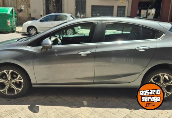 Autos - Chevrolet Cruze 5 ptas Premier 2021 Nafta 47500Km - En Venta