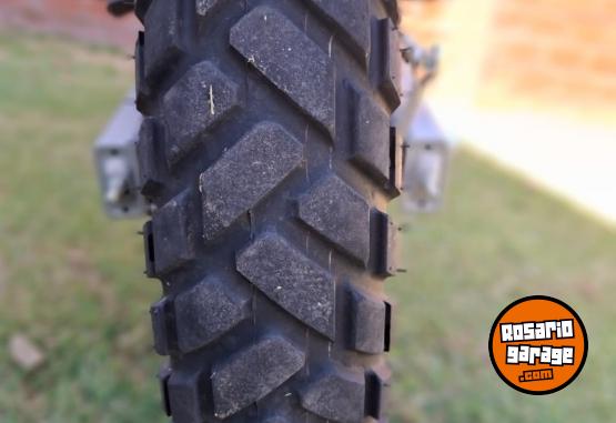 Motos - Honda Tornado 200 2024 Nafta 3700Km - En Venta