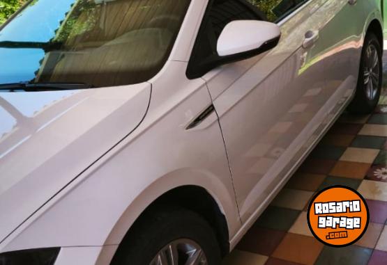 Autos - Volkswagen Polo Confortline 2018 GNC 79426Km - En Venta