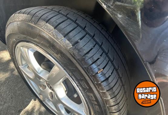 Autos - Volkswagen Fox 2013 Nafta 127900Km - En Venta