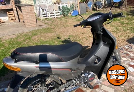 Motos - Keller 110 2025 Nafta 5000Km - En Venta