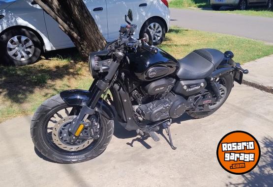 Motos - Benelli Keeway v302c 2025 Nafta 9500Km - En Venta