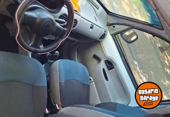 Utilitarios - Renault KANGOO 2013 Nafta 82000Km - En Venta