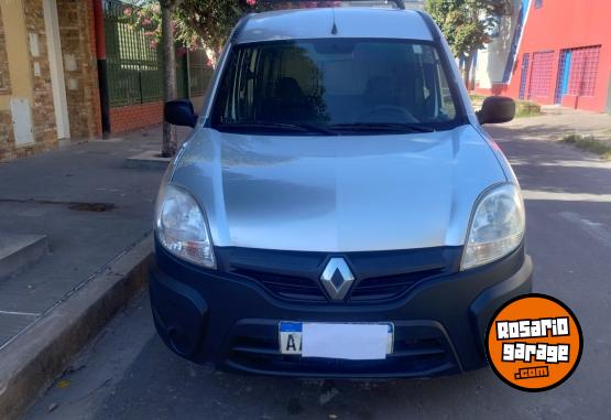 Utilitarios - Renault KANGOO CONFORT 1.6 5A 2016 Nafta 110000Km - En Venta