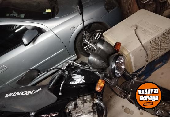 Motos - Honda Wave y Cg titan 2013 Nafta 35000Km - En Venta