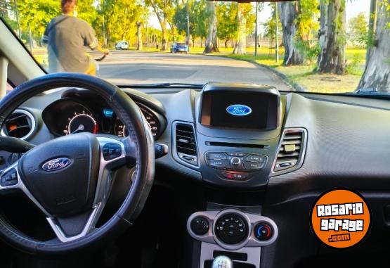 Autos - Ford Fiesta SE 2018 Nafta 119000Km - En Venta