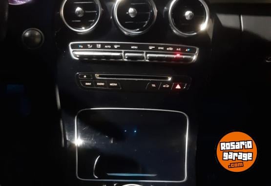 Autos - Mercedes Benz C 250 2017 Nafta 105000Km - En Venta