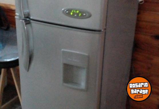 Hogar - HELADERA CON FREEZER NO FROST MARCA LG - En Venta