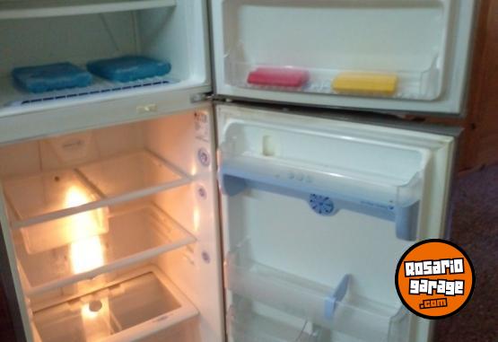 Hogar - HELADERA CON FREEZER NO FROST MARCA LG - En Venta