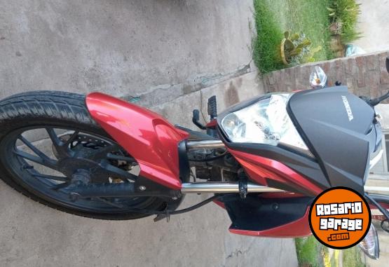 Motos - Honda Twister cb 125 2025 Nafta 5600Km - En Venta