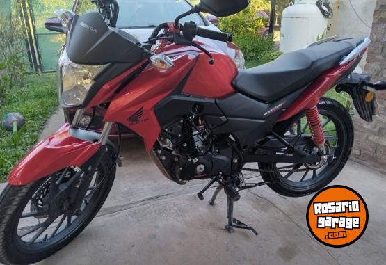 Motos - Honda Twister cb 125 2025 Nafta 5600Km - En Venta