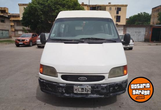 Utilitarios - Ford Transit 1999 Diesel 111Km - En Venta