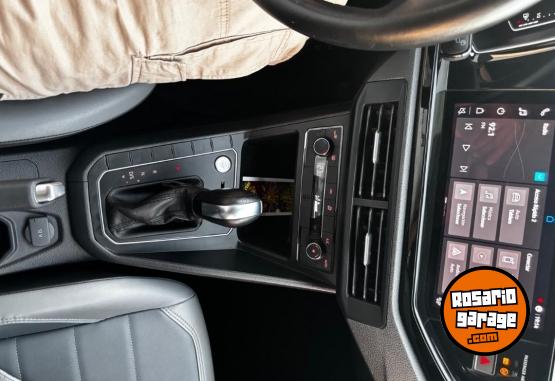 Autos - Volkswagen Nivus highline 2020 Nafta 54400Km - En Venta