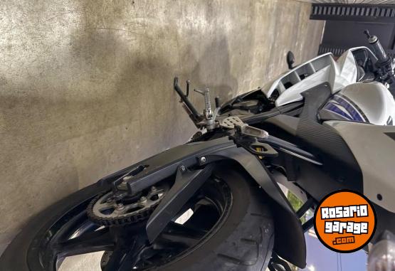 Motos - Yamaha R15 v2 2014 Nafta 20000Km - En Venta