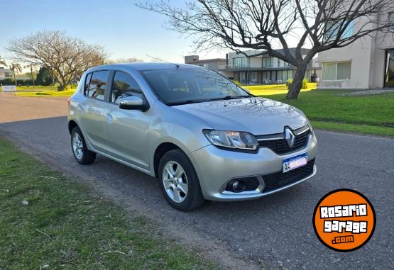 Autos - Renault Sandero 2016 Nafta 82000Km - En Venta
