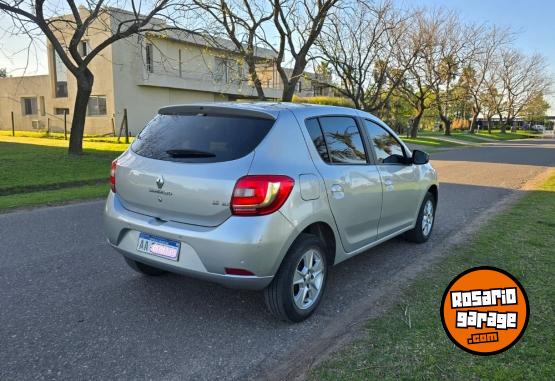 Autos - Renault Sandero 2016 Nafta 82000Km - En Venta
