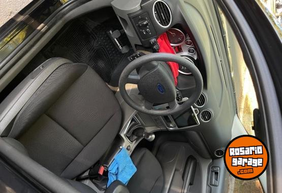 Autos - Ford 2.0 trend plus 2010 Nafta 58000Km - En Venta