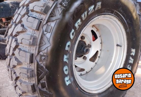 Cl�sicos - HERMOSO JEEP - En Venta