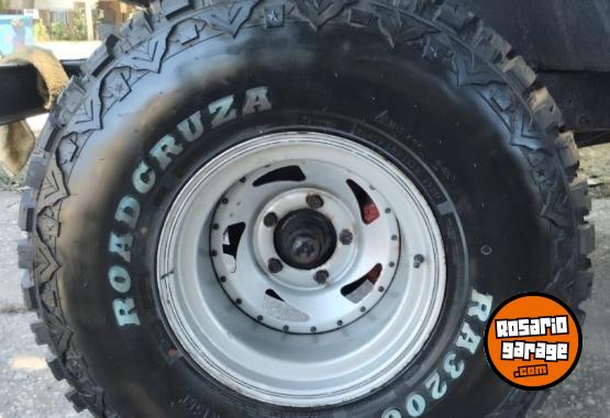 Cl�sicos - HERMOSO JEEP - En Venta