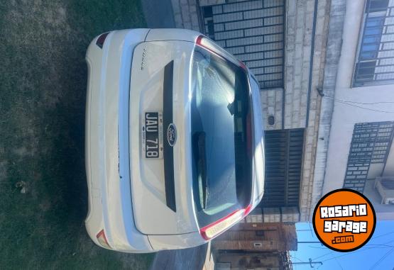 Autos - Ford Focus 2010 2010 Nafta 160000Km - En Venta