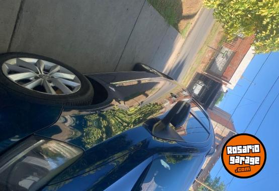 Autos - Volkswagen Suran msi 2015 Nafta 180000Km - En Venta