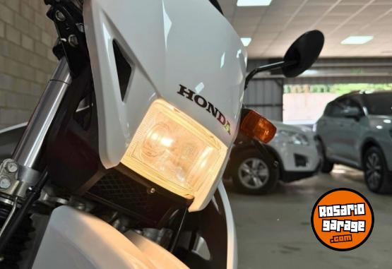 Motos - Honda XR Tornado 2022 Nafta 1300Km - En Venta