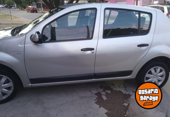 Autos - Renault Sandero 2012 Nafta 193000Km - En Venta