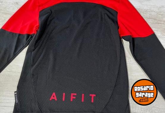 Indumentaria - Vendo ropa deportiva - En Venta