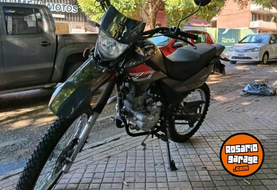 Motos - Zanella ZT 150 2023 Nafta 17000Km - En Venta