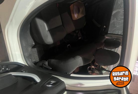 Autos - Peugeot 208 active 2016 Nafta 110000Km - En Venta