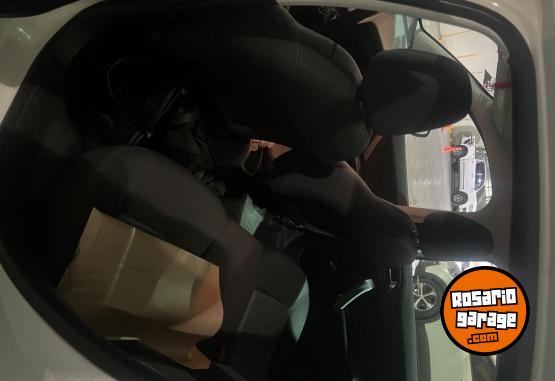 Autos - Peugeot 208 active 2016 Nafta 110000Km - En Venta