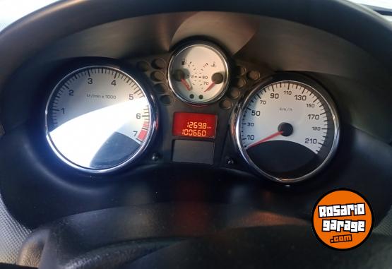 Autos - Peugeot 207 compact 1.4 2013 Nafta 100000Km - En Venta
