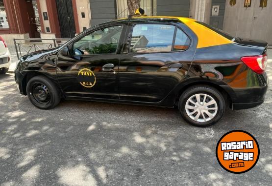 Autos - Renault Logan 2022 GNC 120000Km - En Venta