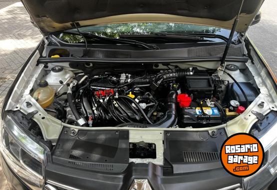 Autos - Renault Logan 2022 GNC 120000Km - En Venta