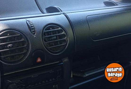 Utilitarios - Renault Kangoo 2016 Nafta 331000Km - En Venta