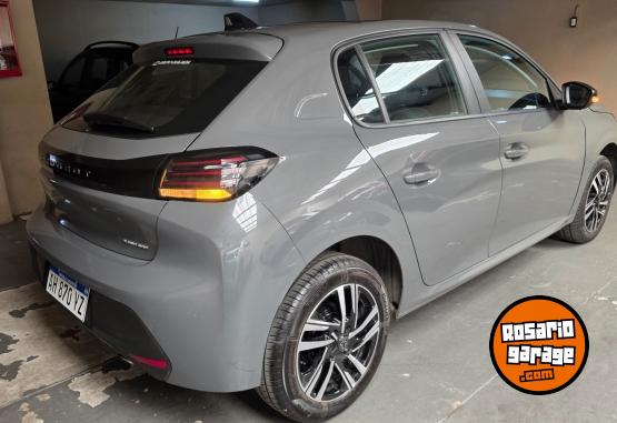 Autos - Peugeot 208 Allure pack T200 2025 Nafta 4050Km - En Venta