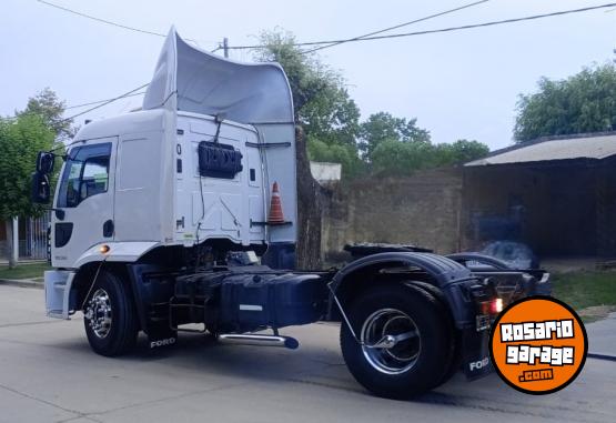 Camiones y Gr�as - Ford 1932 modelo 2014 trabajando - En Venta