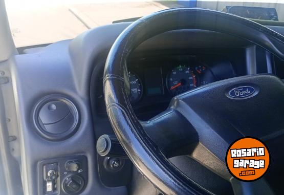 Camiones y Gr�as - Ford 1932 modelo 2014 trabajando - En Venta