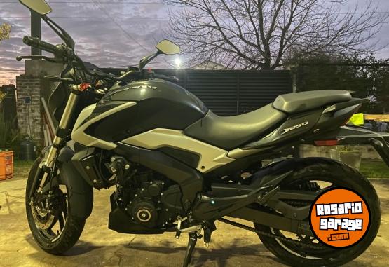 Motos - Bajaj DOMINAR 250 2023 Nafta 4300Km - En Venta