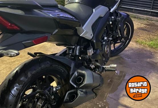 Motos - Bajaj DOMINAR 250 2023 Nafta 4300Km - En Venta