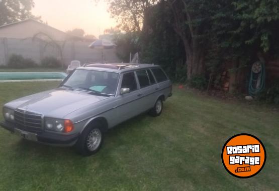 Cl�sicos - Rural Mercedes 300 - En Venta