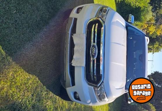 Camionetas - Ford ranger cd 3.2 ltd at 4x4 2021 Diesel 118600Km - En Venta