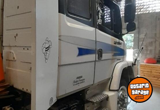 Camiones y Gr�as - MERCEDES BENZ - En Venta