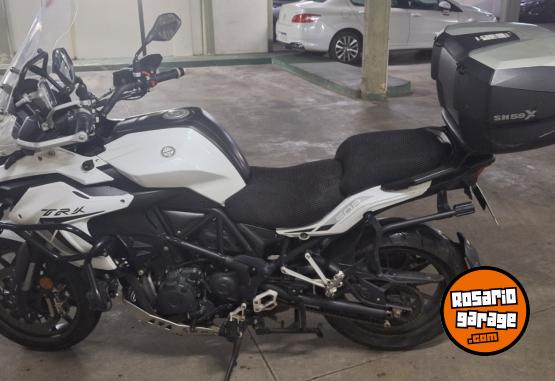 Motos - Benelli TRK 2021 Nafta 42600Km - En Venta