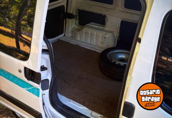 Utilitarios - Peugeot Partner HDI Berlingo 1.6 2011 Diesel 144000Km - En Venta